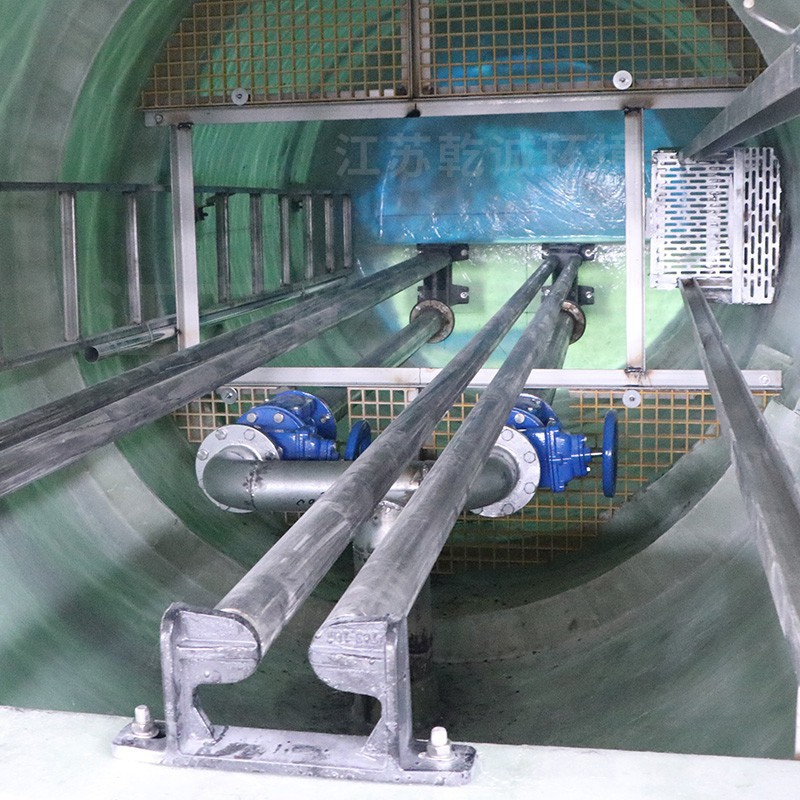 地底玻璃钢防腐一体化预制泵站由化学纤维盘绕玻璃钢防腐(GRP)做成